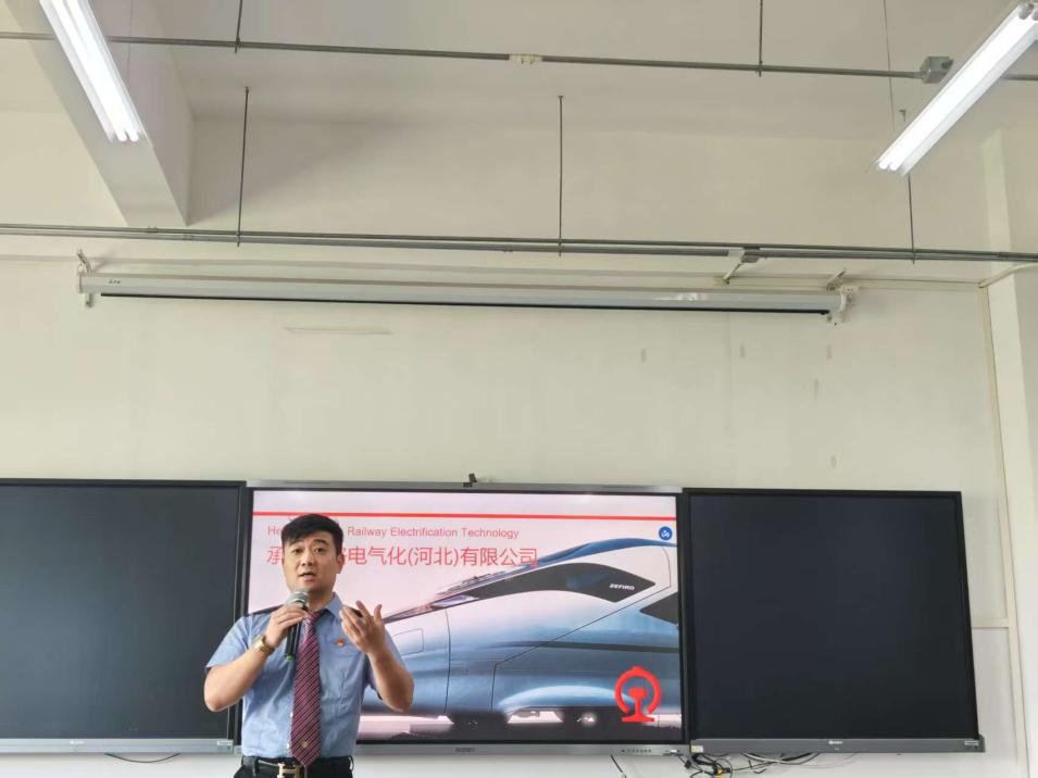 谈球吧(中国)官方网站